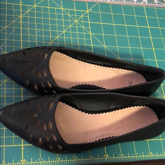 cut out leather flats